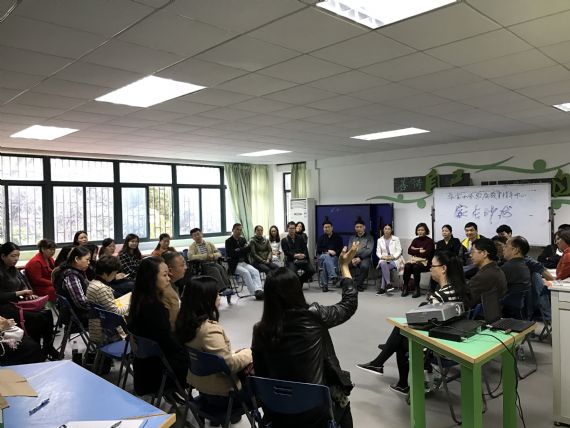家长沙龙7
点击可查看原图